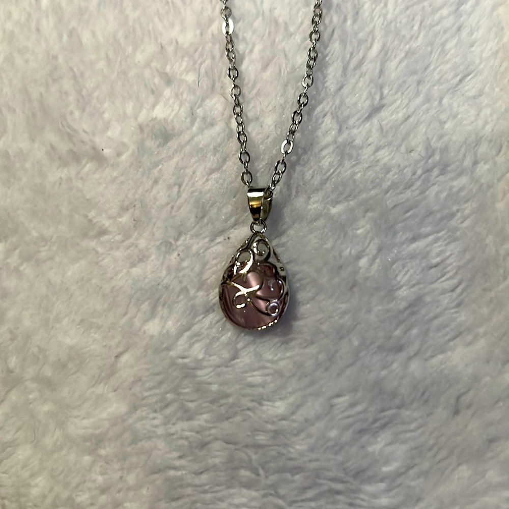 Pink stone necklace